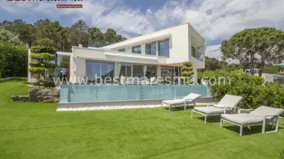Casa unifamiliar de Lujo en Cabrils con Piscina y  4 Habitaciones
