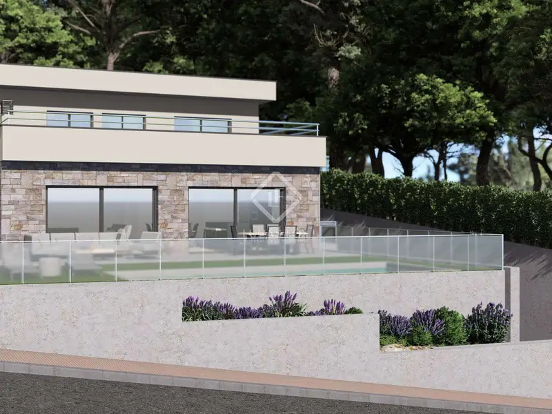 Chalet en venta cerca de la playa Torre Valentina