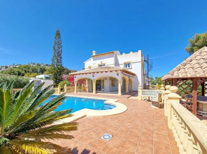 Villa de Lujo 4 Dormitorios Moraira Piscina Climatizada