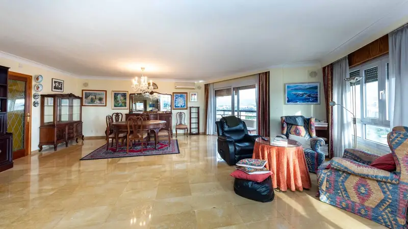 Apartamento en Palma de Mallorca 5 dormitorios, 3 baños, parking