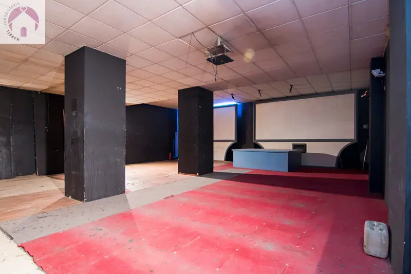 Venta Local Comercial Insonorizado en Hipercor Ronda Granada