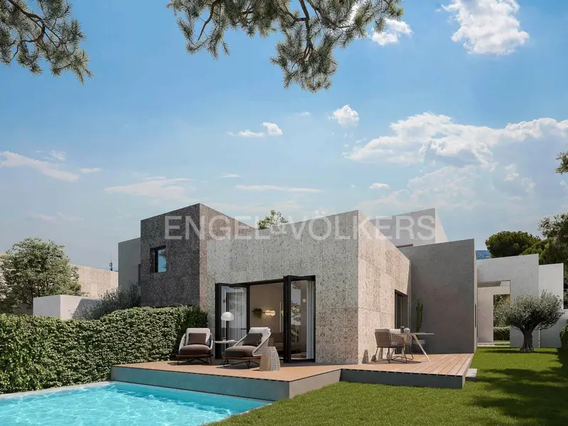 Casa Pareada Moderna en Torrelodones con Jardin y Piscina