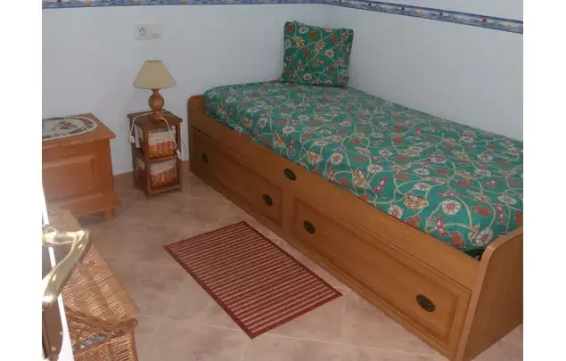 Rent 3 bedroom house of 100 m² in Corcubión
