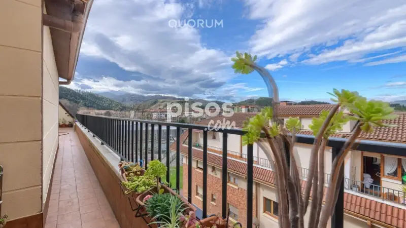 Atico en venta Galdakao 3 habitaciones 2 baños terrazas garaje trastero