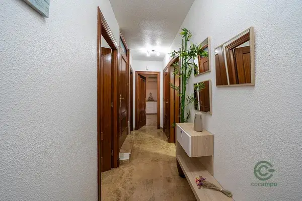 Casa en Otura con Apartamento Independiente y Vistas Panorámicas