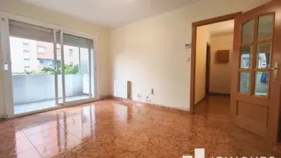 Piso en venta en La Roureda Sabadell 4 habitaciones