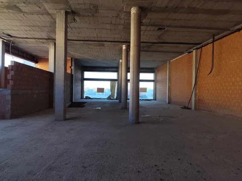 Local Comercial en Alquiler Los Alcázares 550m²