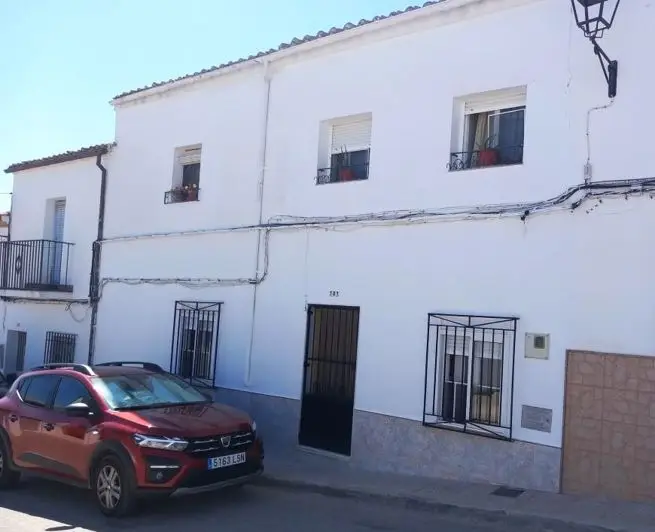 Casa de Pueblo 3 Dormitorios Monte Lope Alvarez