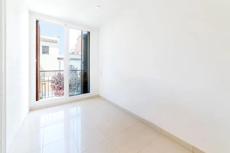 Piso en venta en Sitges centro: 3 habitaciones, 2 baños y balcón