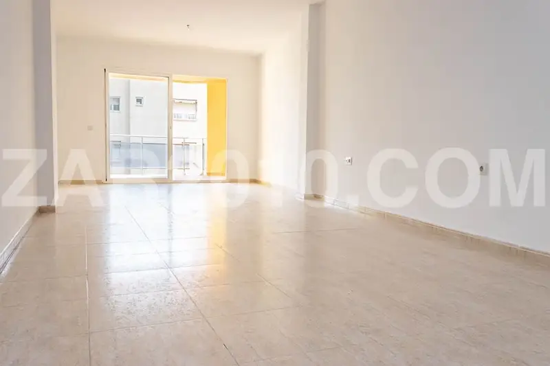 Apartamento en Garrucha con Vistas al Mar y Terraza