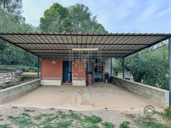 Finca Rustica Vall del Romer 31 hectareas con Masia