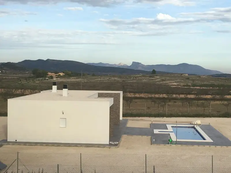 Chalet en Venta Pinoso Alicante Villa Piscina Moderna Tradicional
