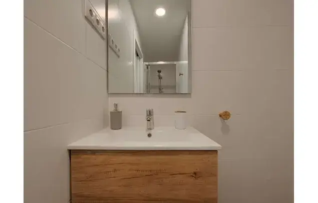 Habitaciones en alquiler en piso amueblado en Barcelona