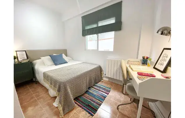 Rent 4 bedroom apartment of 69 m² in Madrid