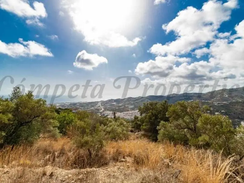 Parcela Rustica en Torrox con Vistas al Mar