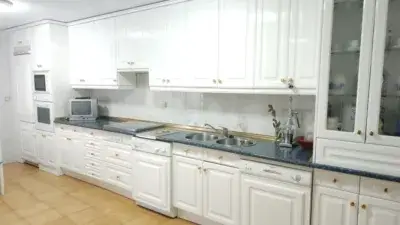 Casa en Venta 424m2 Avila 7 habitaciones 3 baños Garaje Terraza