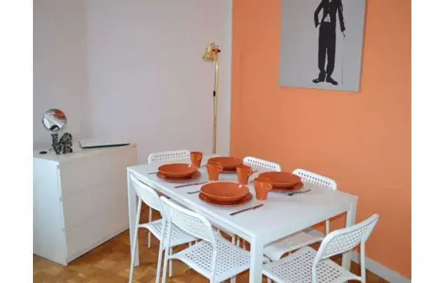 Alquiler Habitaciones Madrid 140m² Apartamento 6 Dormitorios