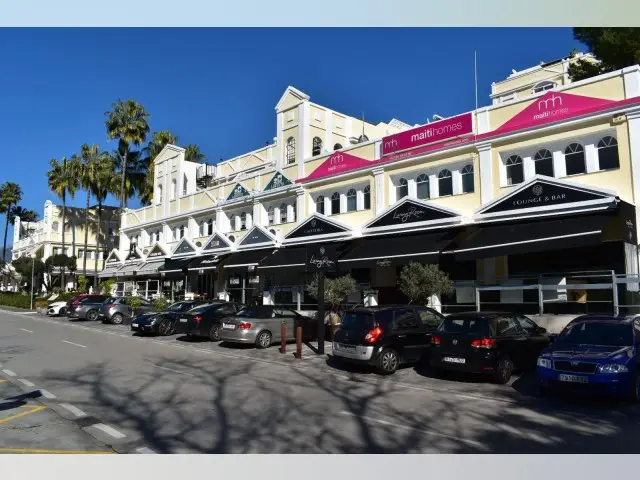 Oficina en Venta Aloha Espa	
	
	
	
	
	
	
a