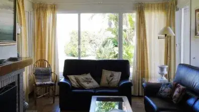 Chalet Isla de La Toja: Lujo en Primera Línea de Playa