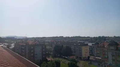 Ático en venta en El Alisal-Cazoña 1 dormitorio garaje y trastero