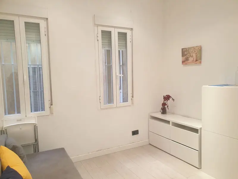 Apartamento Reformado en Pacifico Madrid Cerca del Metro