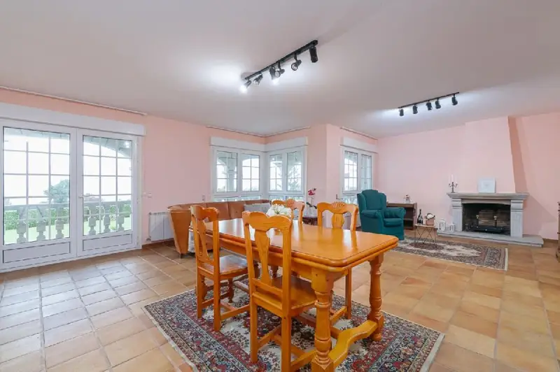 Venta Chalet con vistas en Bueu