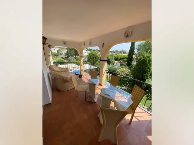 Adosado 5 Dormitorios Nueva Andalucia Piscina Jardin Gimnasio
