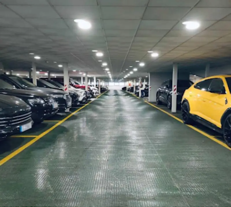Parking 1000 Plazas Venta Alta Rentabilidad Malaga