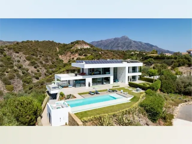 Casa Villa Lujo 6 Dormitorios La Quinta Espa




a