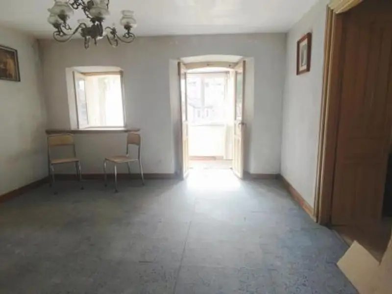 Chalet en Olloniego con gran potencial de reforma