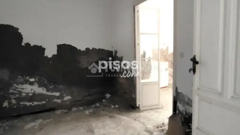 Casa Unifamiliar en Venta Marchena 4 Dormitorios 209m2