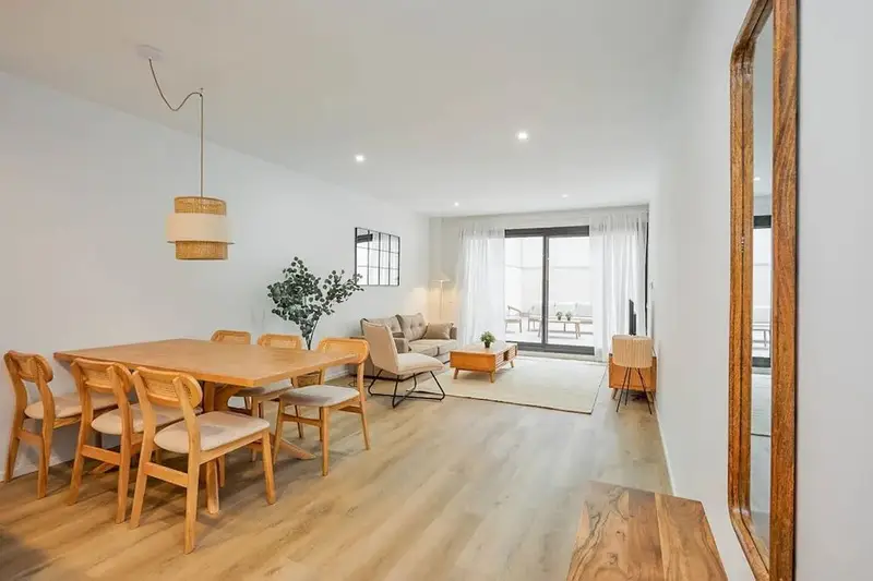 Apartamento de 3 dormitorios y 1 ba
 en L'Hospitalet de Llobregat