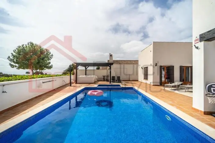Villa 4 Dormitorios El Valle Golf Resort Piscina Privada