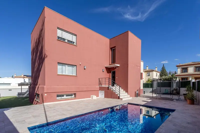 Venta Chalet con Terraza Nueva Otura