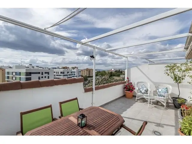 Atico Duplex en Granada con Terraza y Garaje