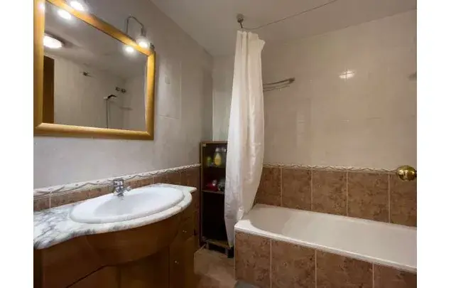 Alquiler Habitacion 120m2 Barcelona cerca Park Guell Sagrada Familia