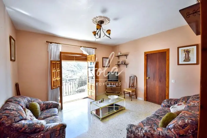 Casa de Pueblo en Picena 8 Dormitorios Jardin 260m2
