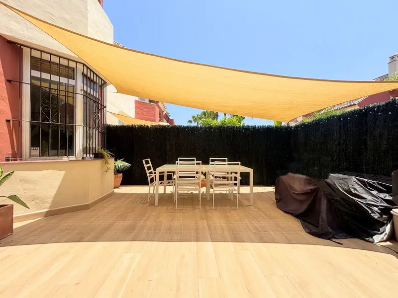 Adosado de 3 Dormitorios en venta Estepona, España
