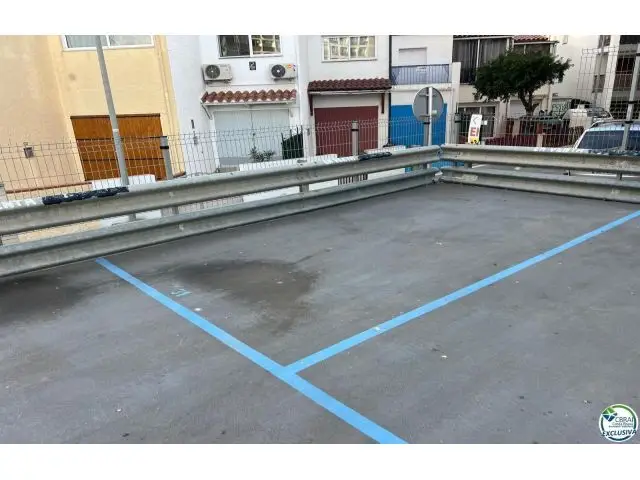 Garaje/Parking En Venta En Empuriabrava, Girona