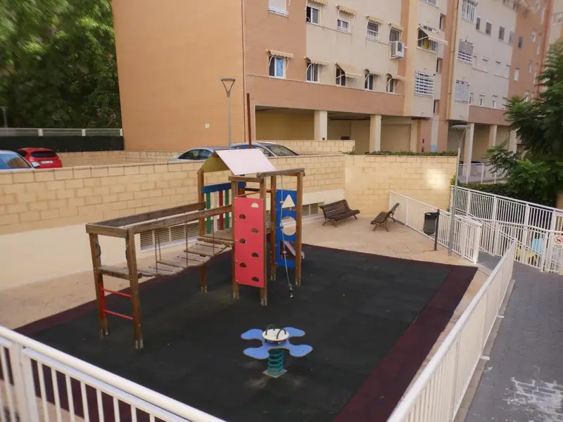 Piso en Venta Paus Alicante 3 Dormitorios Piscina VPO