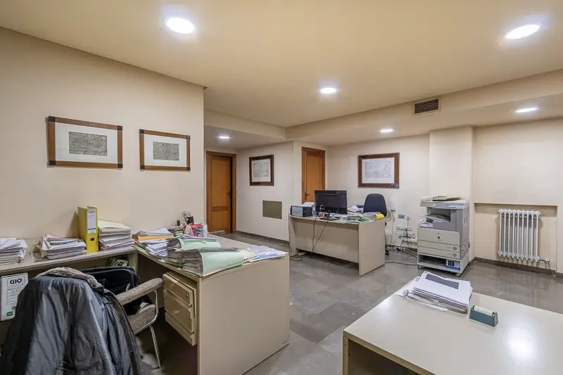 Venta Local Comercial Plaza Gracia Granada Centro