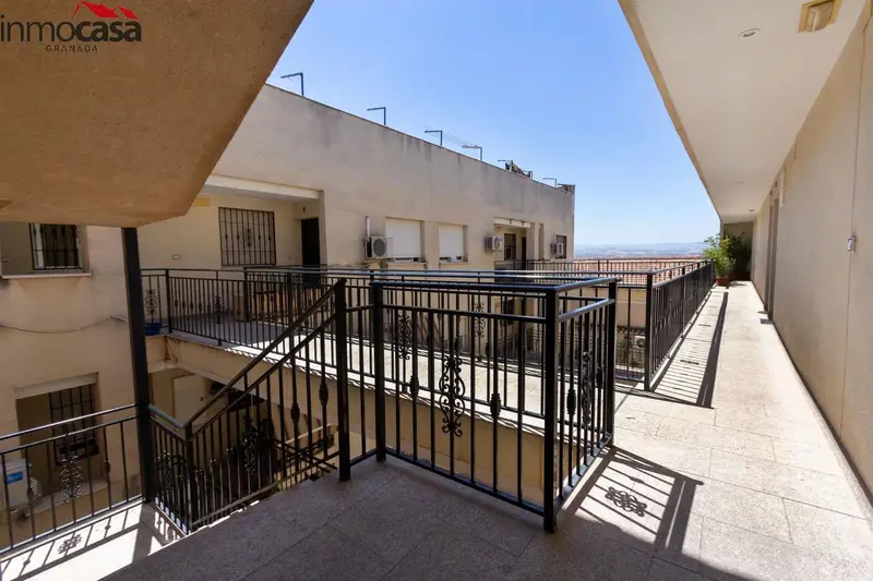 Piso en Venta Atarfe 2 Dormitorios Trastero Garaje Terraza