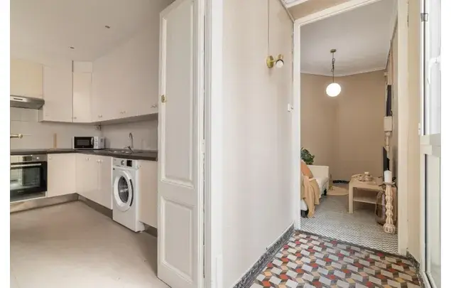 Apartamento 5 Dormitorios Barcelona Estudiantes Trabajadores