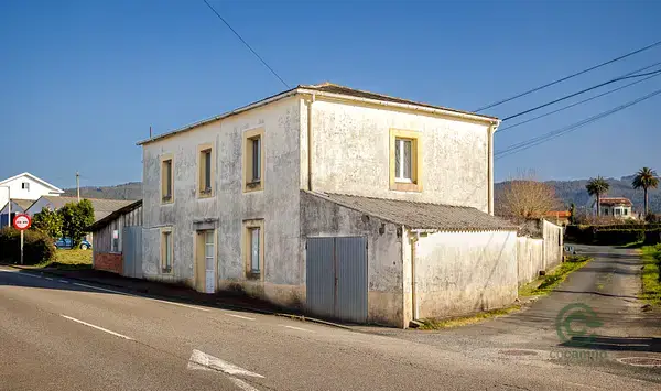 Casa de Piedra con Garajes cerca de Ortigueira
