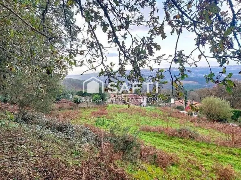 Finca Rustica con Casa en A Estrada para Turismo Rural