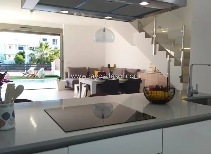 Chalet en Villamartin Orihuela Alicante