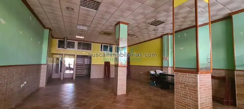 Local Comercial en Venta en Vícar La Gangosa 150m2