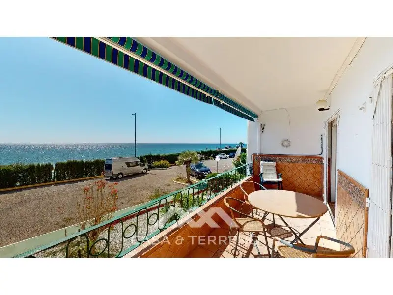 Apartamento 2 habitaciones Torrox Costa Primera Linea de Playa
