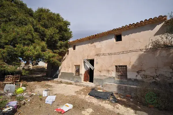 Casa de Campo con Molino de Vino en Monovar