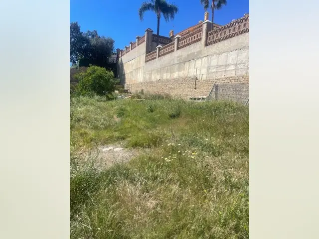 Terreno en Venta Calahonda Chalet Moderno Piscina Privada